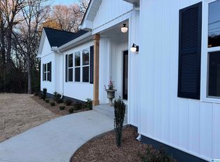 190 3rd St, Helena, AL 35080