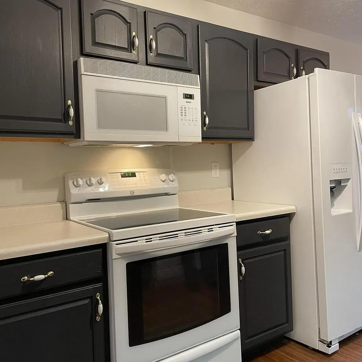 3 bed, 1704 sqft, $2,100 — Photo 3