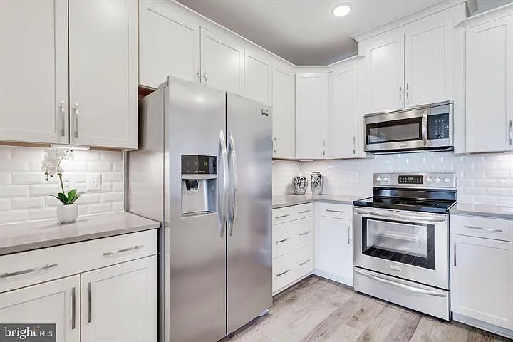9703 Tealbriar Dr — Photo 13