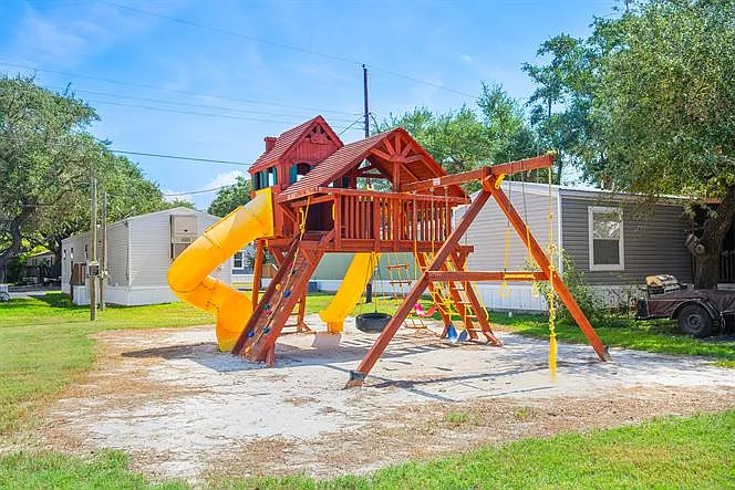 Coastal Oaks Estates LLC — Photo 2