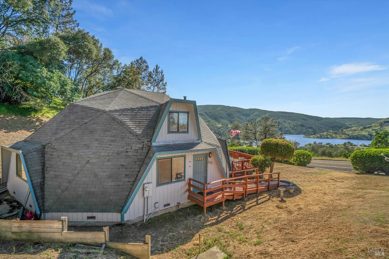 203 Blue Cove Court - 4bd/2ba, 2,500 sqft - in Napa, CA