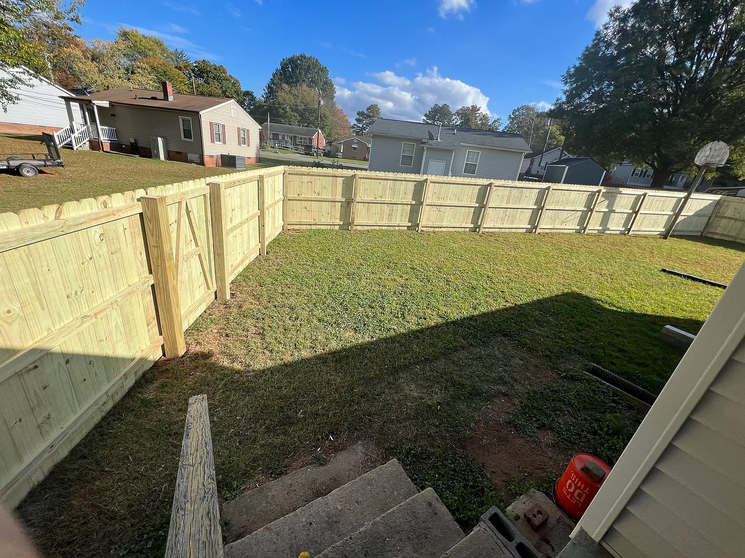 3 bed, 900 sqft, $1,600 — Photo 3