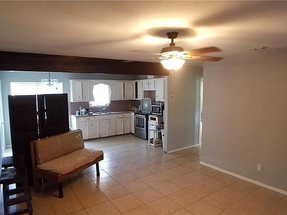 4th image of 1318 Sago Palm St