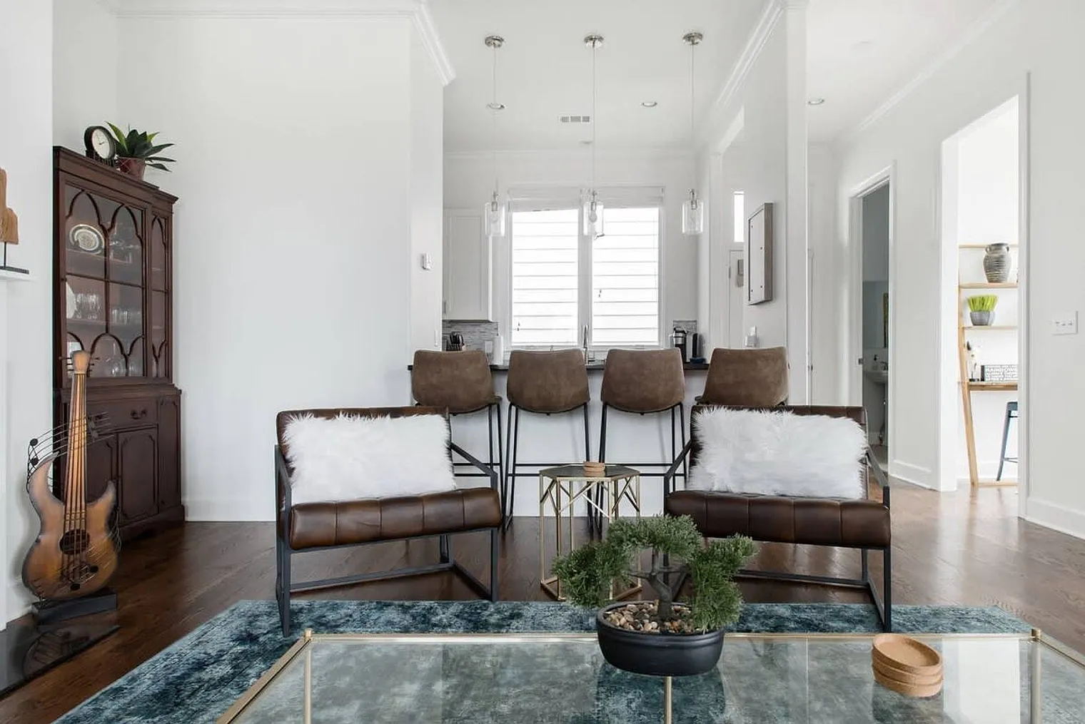 2 bed, 2.0 bath, 1657 sqft, $3,797 — Photo 3