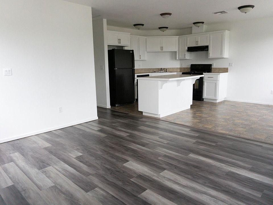 Upstairs (2nd floor) living room and kitchen/dining area