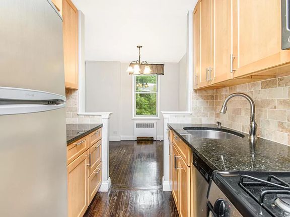4th image of 5715 Mosholu Ave APT 3B