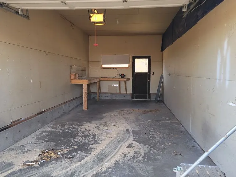 640 W Valley Dr — Photo 16