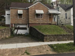 1004 26th St, Huntington, WV 25705