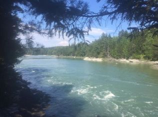 140 Boy Scout Point Rd, Vinalhaven, ME 04863