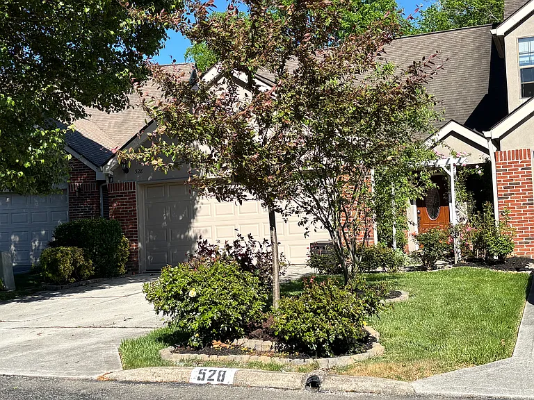 528 Farragut Commons Dr — Photo 2