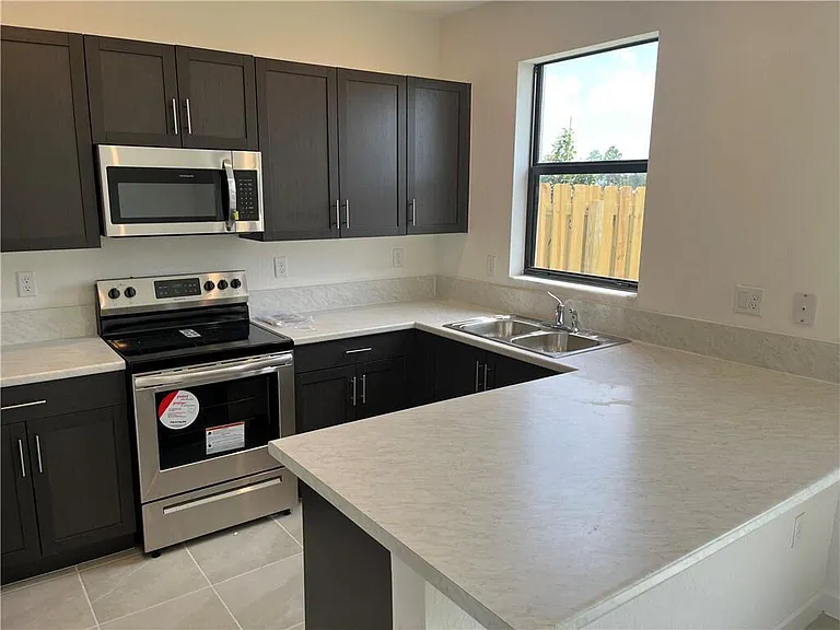 13274 SW 287th Ter — Photo 8