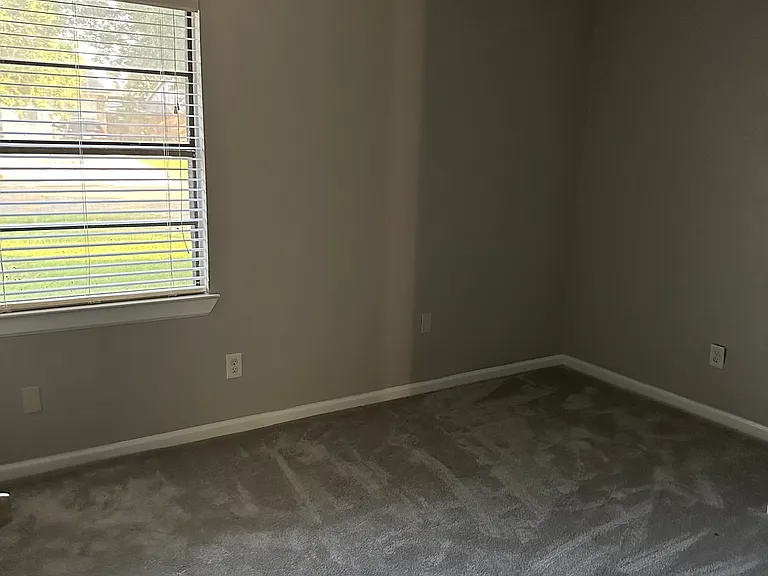 14419 Flair Dr — Photo 7