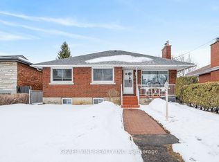 102 Donald St, Ottawa, ON K1K 1N2