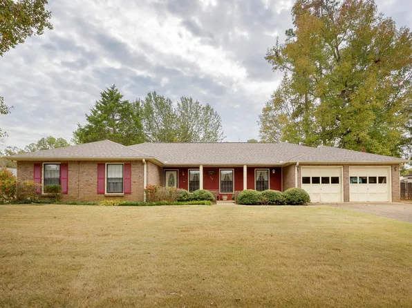 710 Edgewood Dr, Sheffield, AL 35660