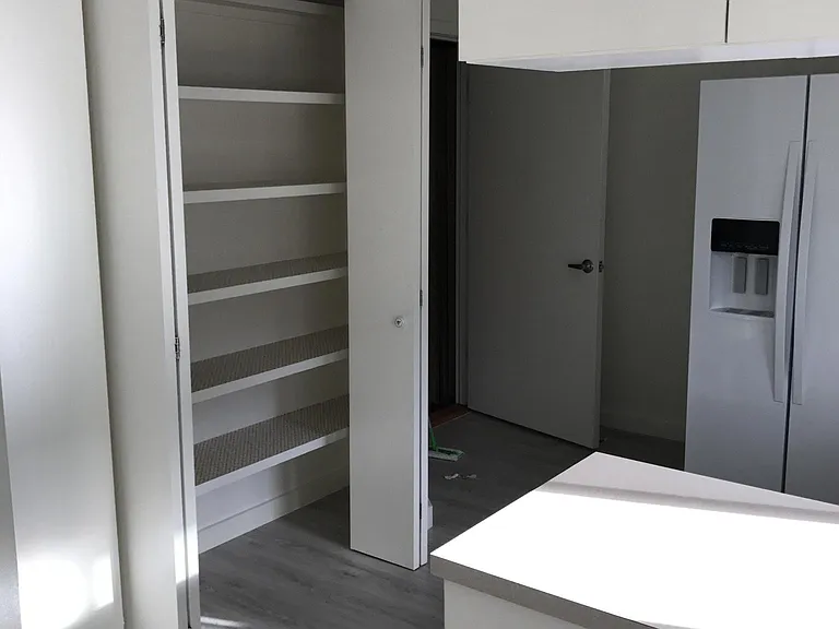 Kitchen pantry
