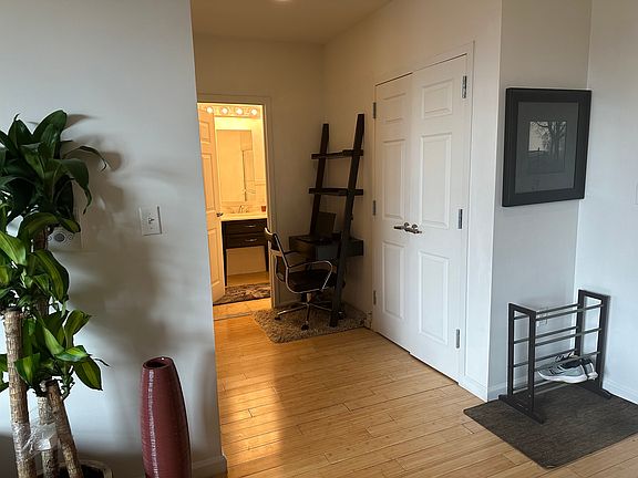 4th image of 837 Washington Ave APT 8O
