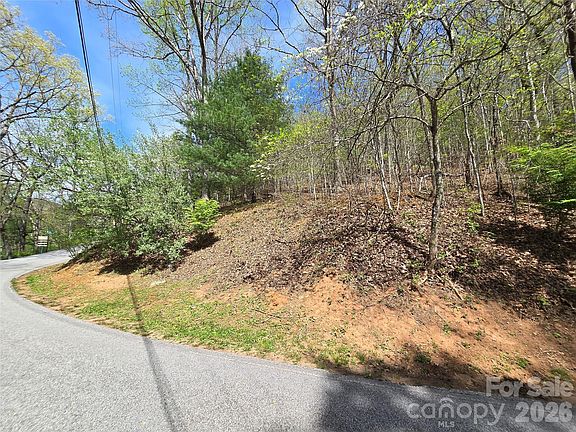 3rd image of 0 Winding Way Dr #32/33
