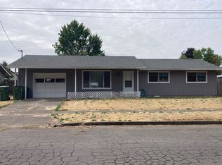 204 W 9th St, Newberg, OR 97132