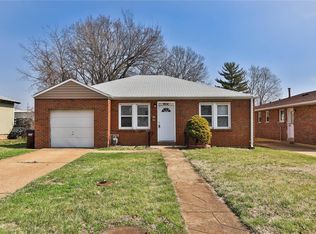 9012 Consul Ave, Saint Louis, MO 63123