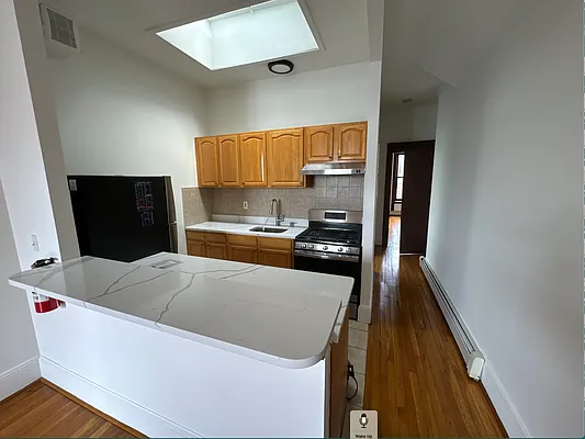 Rented by Douglas Elliman | media 17