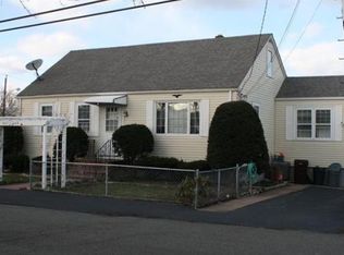 37 Grover St, Revere, MA 02151