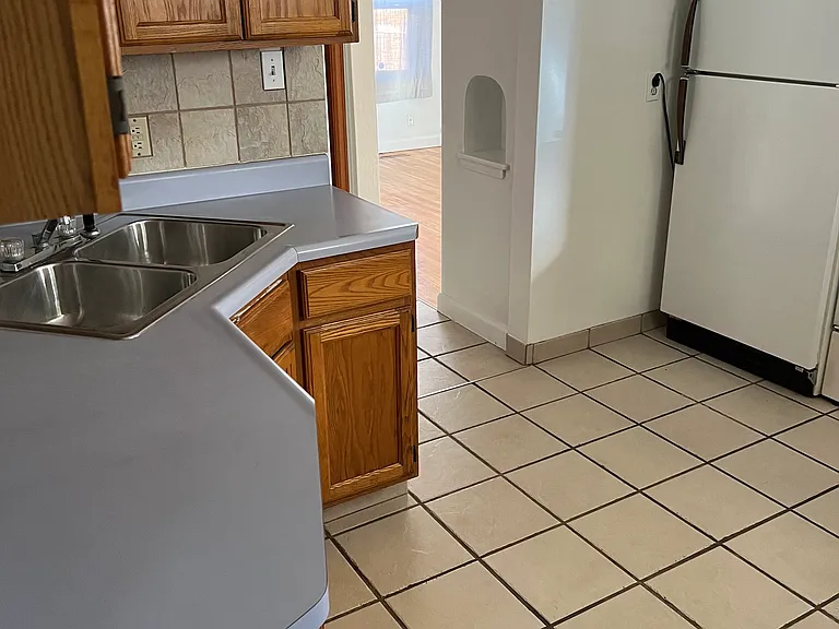 1807 E Evans Ave — Photo 5