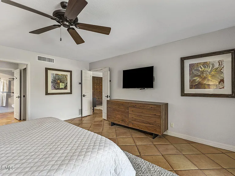 7620 E Via Del Placito — Photo 47