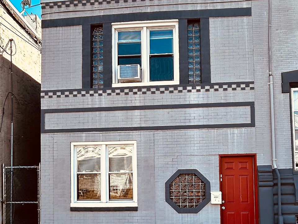 1st image of 3031 Cedar St Floor 2