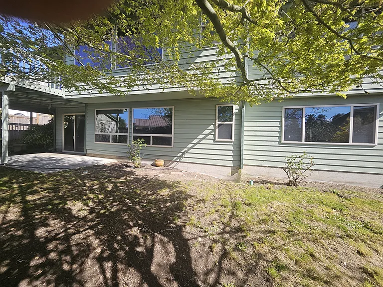 4402 Glasgow Way — Photo 50