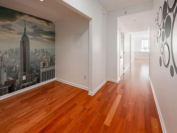5th image of 400 Beale St APT 2504