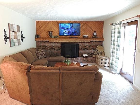 3rd image of 3578 Hunting Creek Ln