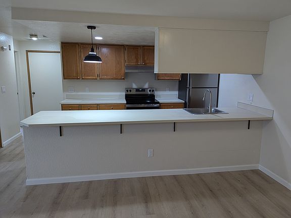 Kitchen with counter seating