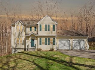 12 Mountain Rd, Colchester, CT 06415