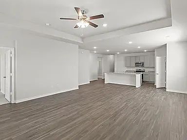 3 bed, 1516 sqft, $2,350 — Photo 2