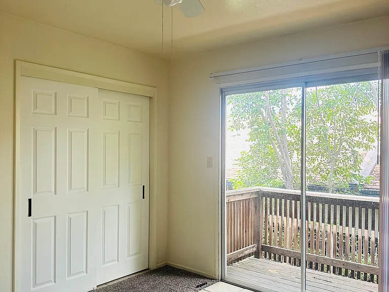 1707 W Swain Rd #10 — Photo 14