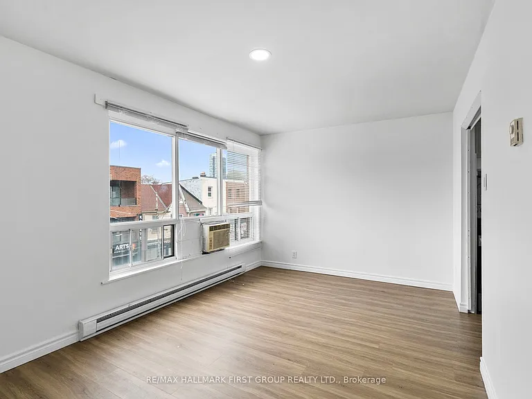 608 Gerrard St E #2 — Photo 8