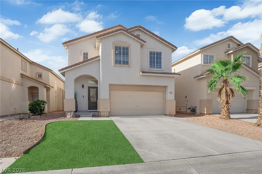 3 bed, 2065 sqft, $2,395 — Photo 2