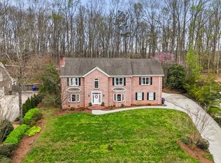 131 Whippoorwill Dr, Oak Ridge, TN 37830