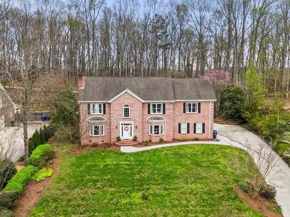 131 Whippoorwill Dr, Oak Ridge, TN 37830