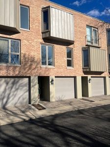 134 Percy Julian Sq, Oak Park, IL, 60302