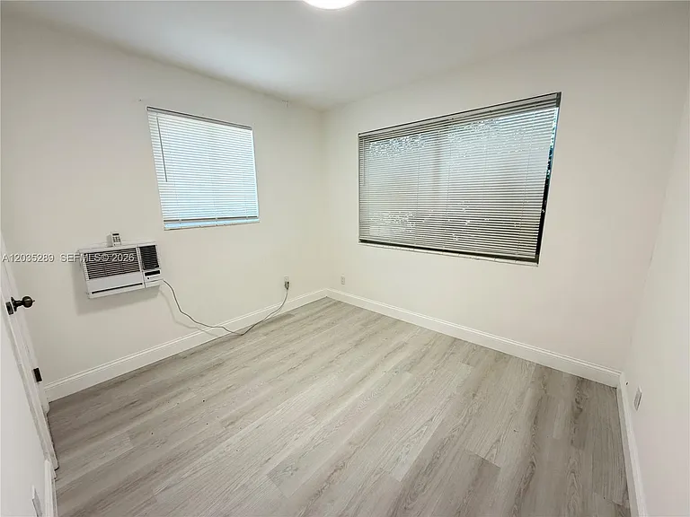 2417 NW 20th St #1 — Photo 12