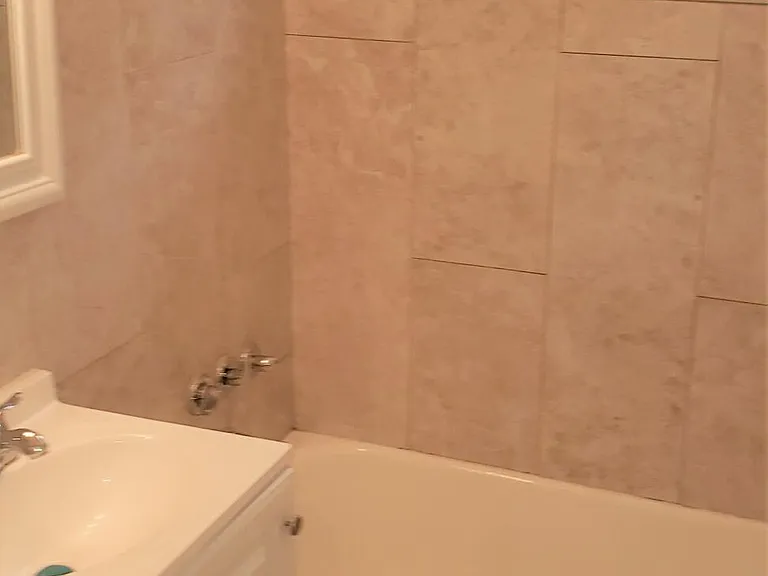 737 NE 16th Ave #4 — Photo 12