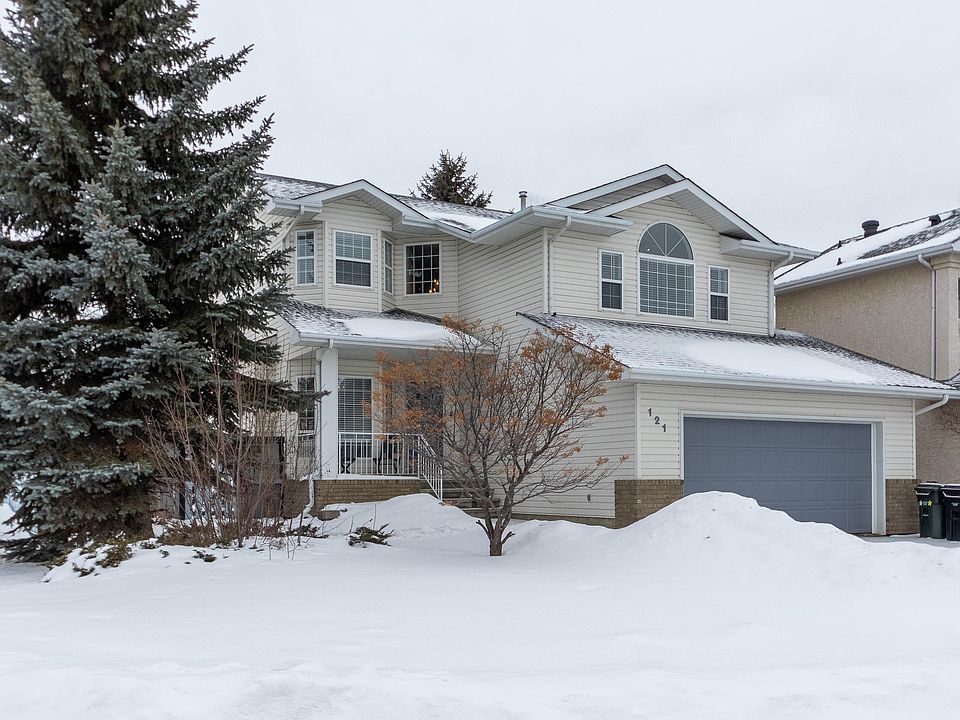 1st image of 121 Forrest Dr