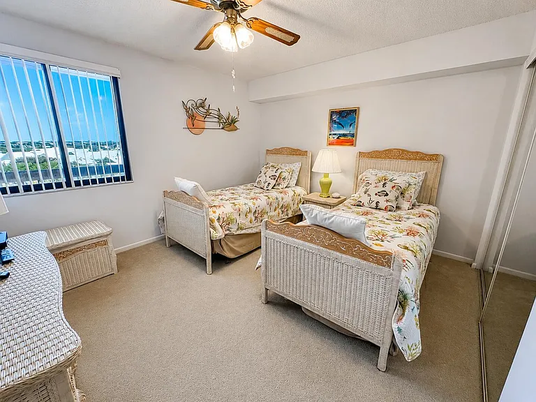 101 S Seas Dr #505 — Photo 13
