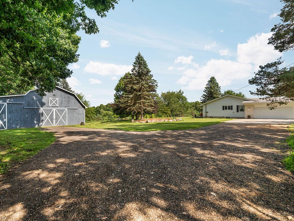 1st image of 10663 Hall Rd