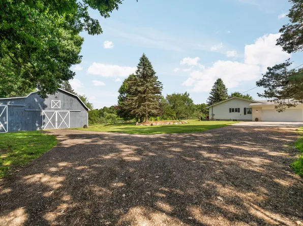 10663 Hall Rd, Whitmore Lake, MI 48189