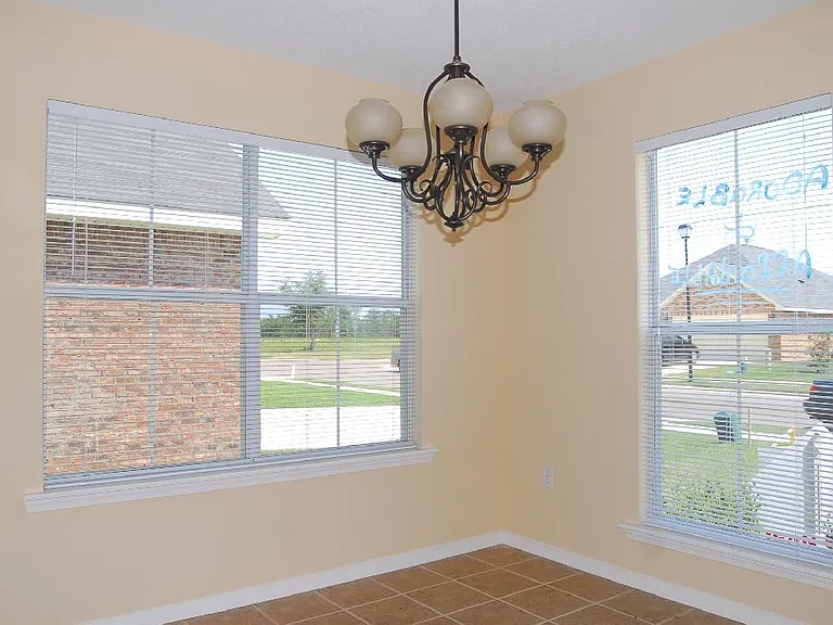 232 Lantana Blvd — Photo 1