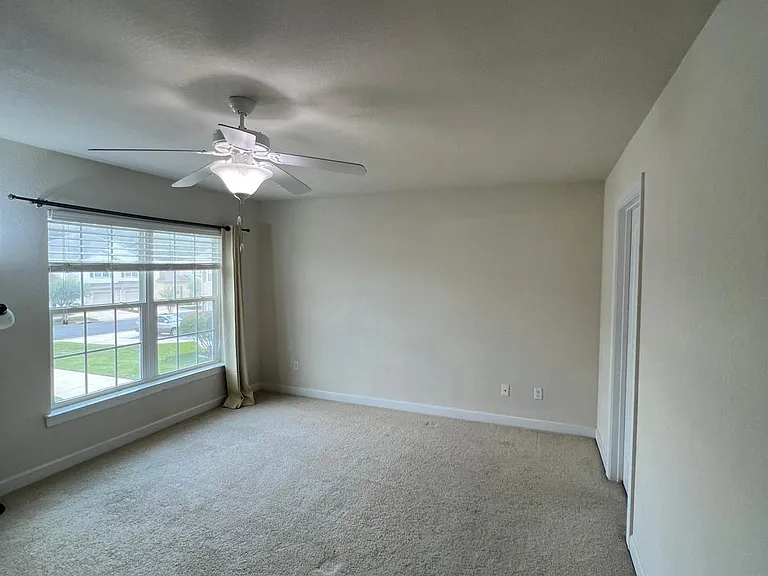 4353 Cattail Ln — Photo 11
