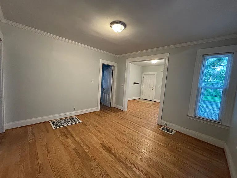 Multi Family Complex with 3 Newly Renovated Units on Tipp Hill — Photo 13