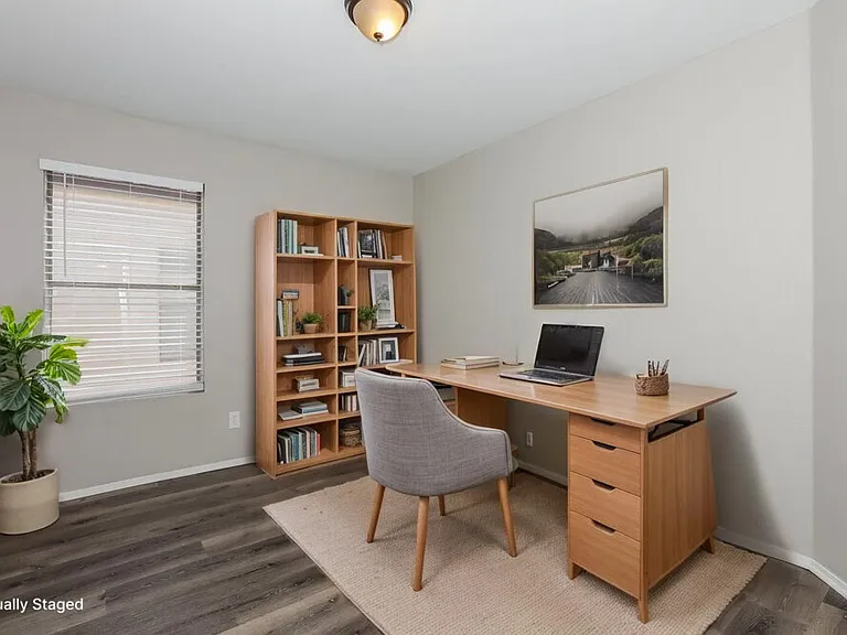 1101 E Desert Rose Trl — Photo 16